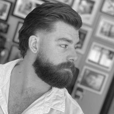 Julian"s Barbershop