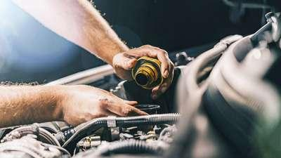 Top Challenger Car Repairing Garage