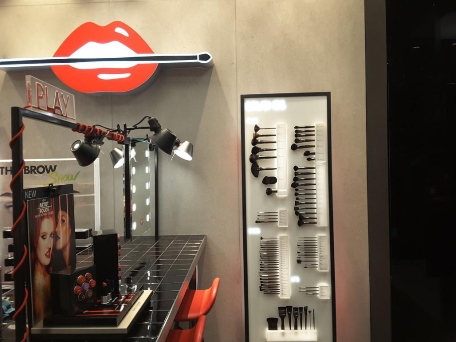 Make Up Forever