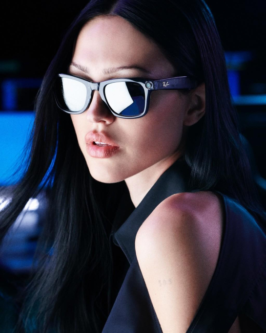 Sunglass Hut