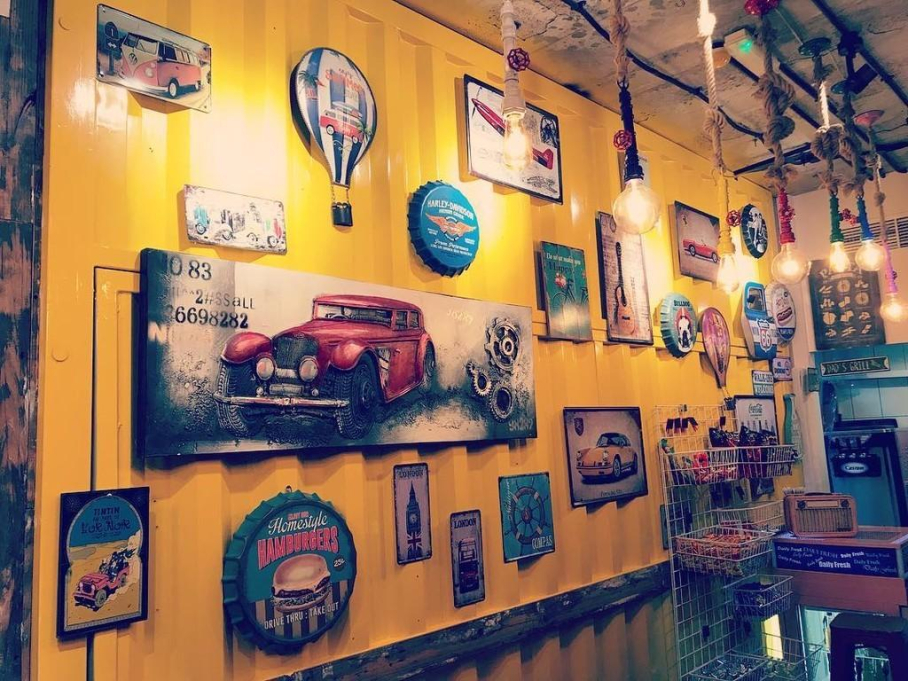 Yolo Yolo Restaurant