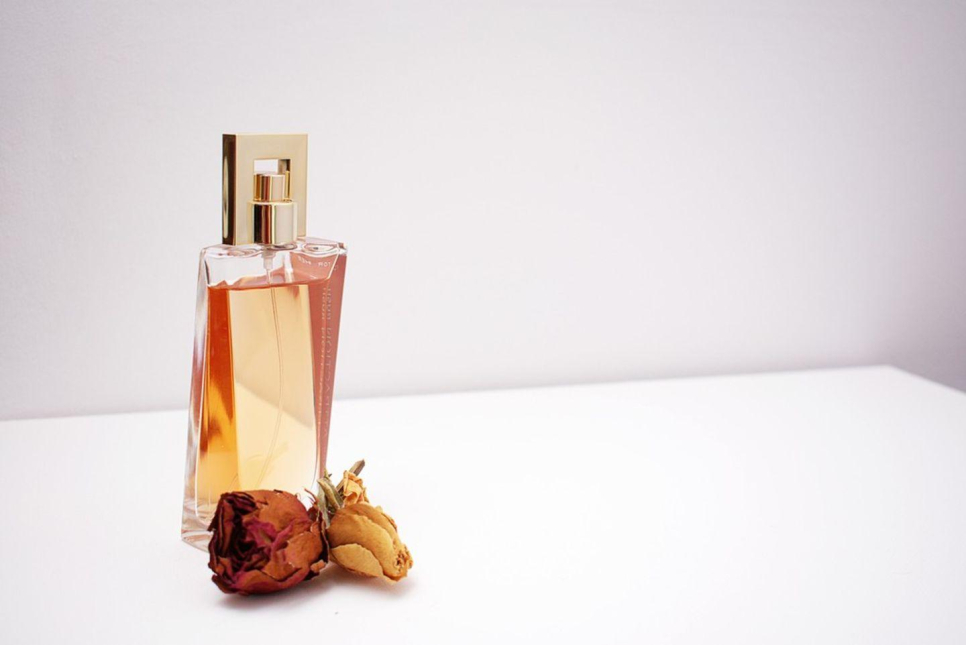 Manawi Al Oud Trading