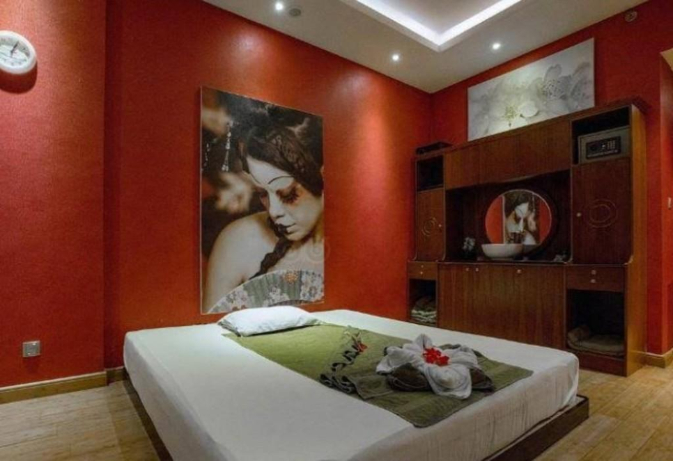 Reborn Spa & Salon