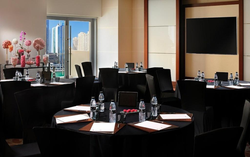 Alzir Meeting Room