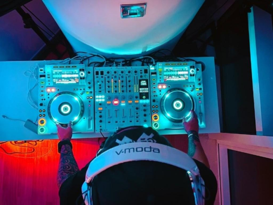 Dancemania Music Studio