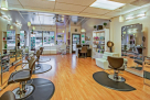 Le Michel Ladies Salon