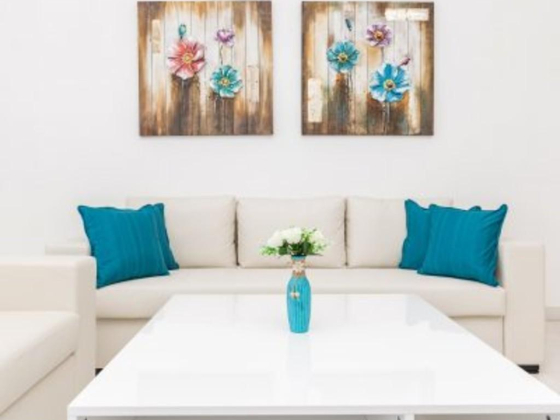 Deluxe Holiday Homes Rental