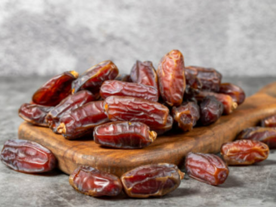 Al Robua Al Khadraa Dates Trading