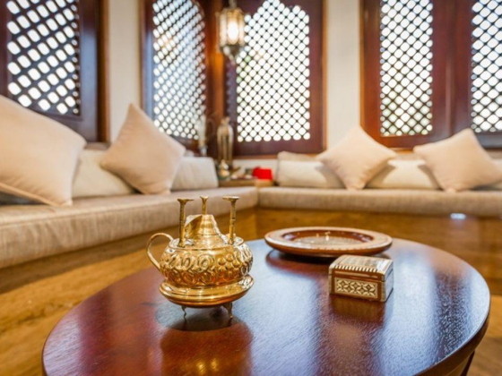 Al Qasr Restaurant