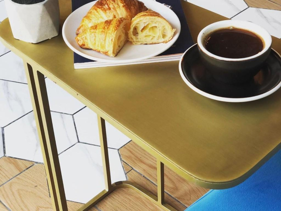 Froth & Pour Cafe