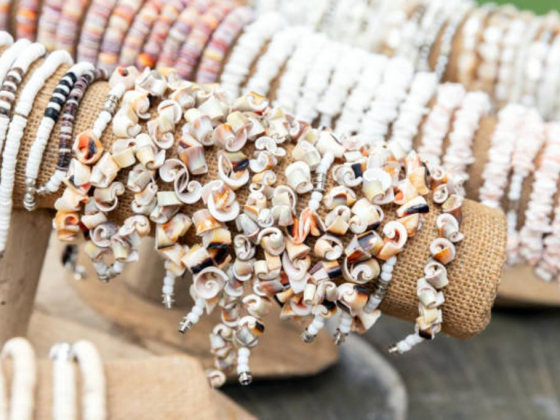 Amwaj Al Safooh Gifts And Novelties