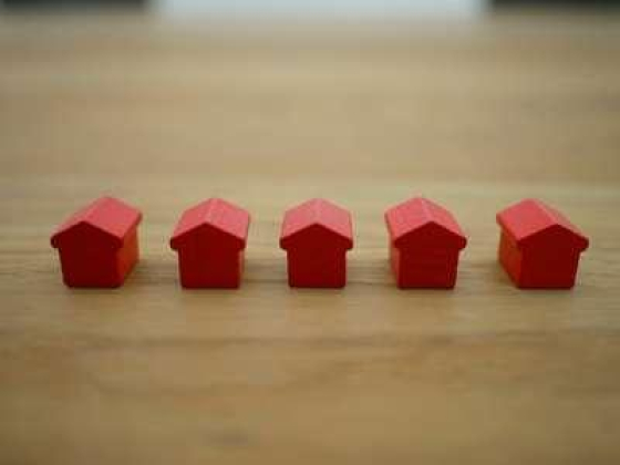 H M Z Commercial Broker
