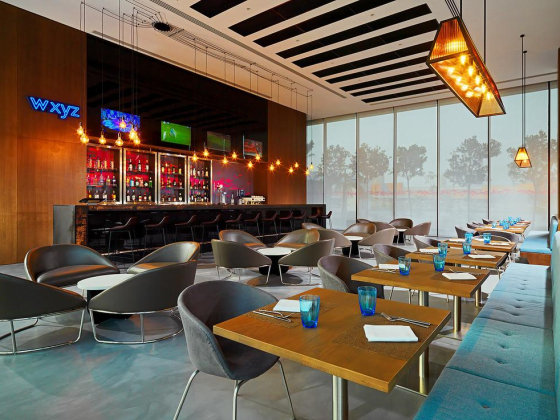 W XYZ Bar