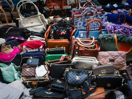 Concept Bags Trading