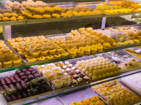 Fifty Cents, Sweets Shop