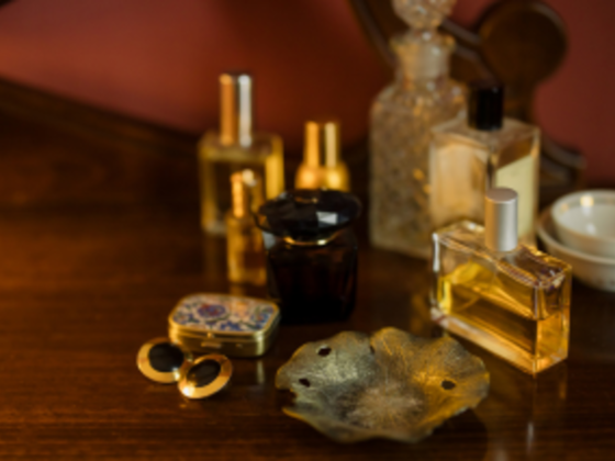 Oud Land Perfumes & Cosmetics Trading