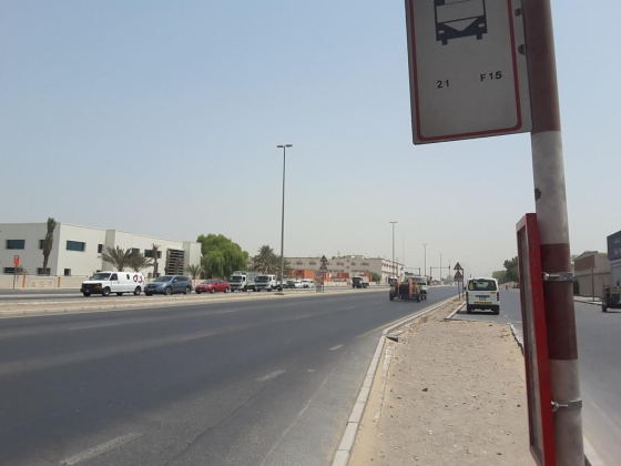 Quoz, Ast Company 2 Bus Stop