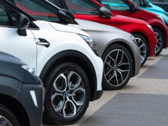 Aiwa Luxury Car Rental