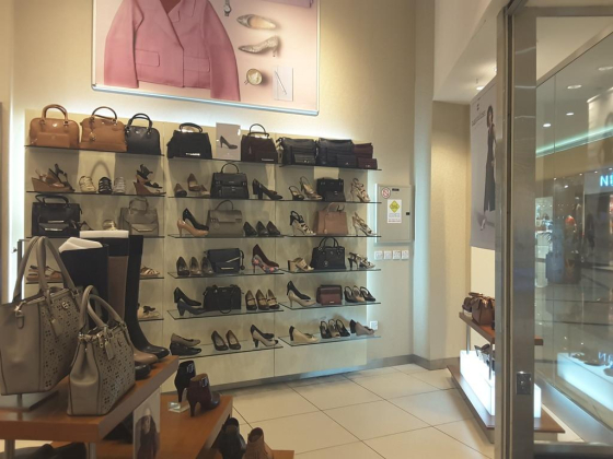 Shoe Plaza