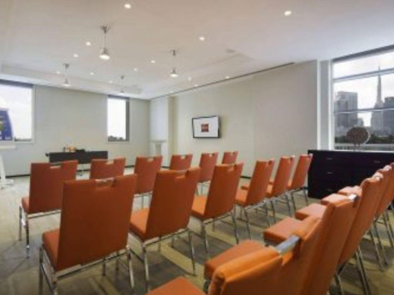Al Barq 1 & 2 Meeting Room