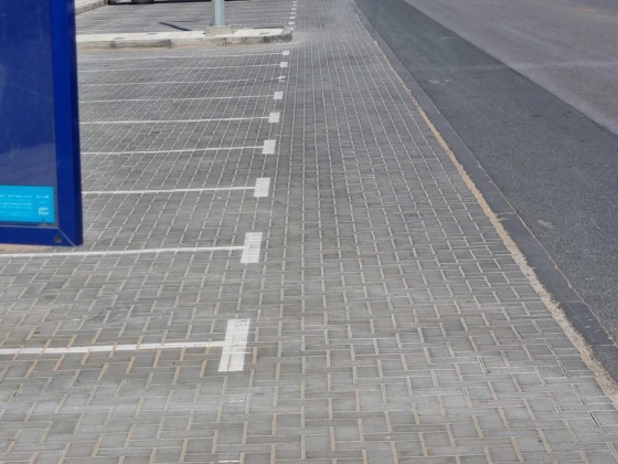 Dubai Commer City 2 Bus Stop