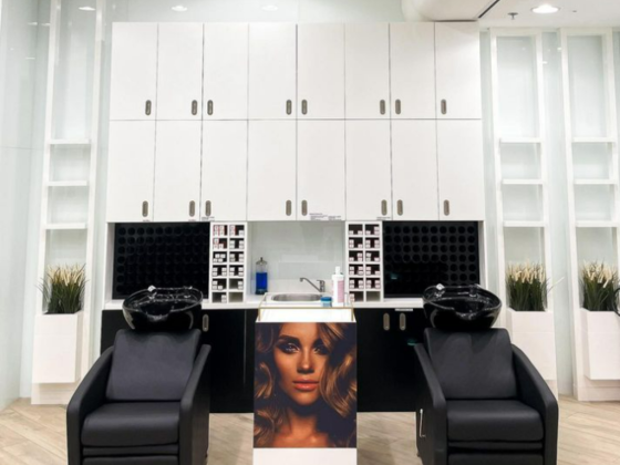Le 8 Paris Ladies Salon