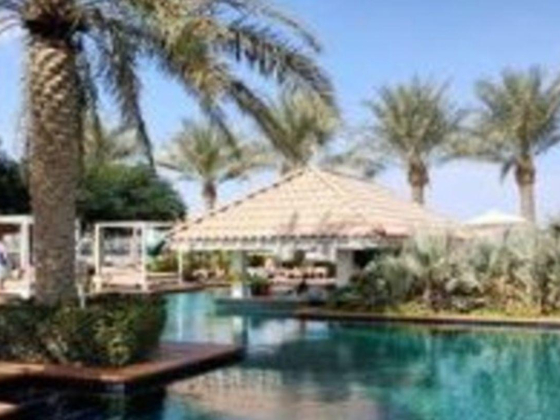 Oasis Pool Restaurant & Bar