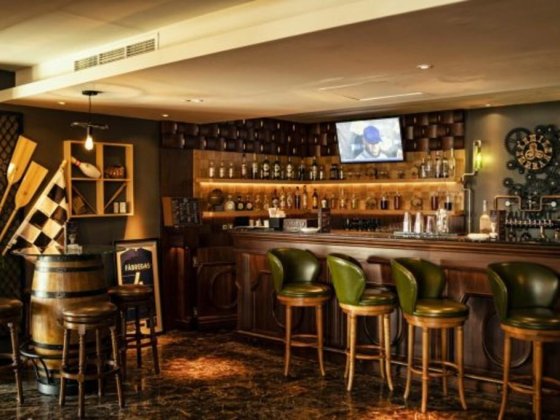 Replay Sports Bar