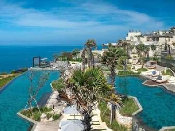 Luxury Escapes Travel Agency