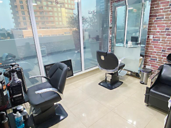 Elmax Salon & Spa ​Center
