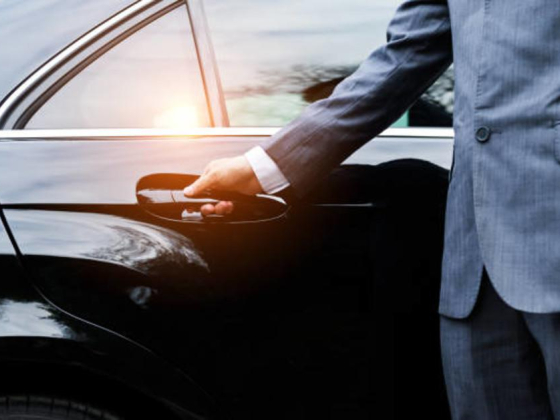 Uranus Limousine
