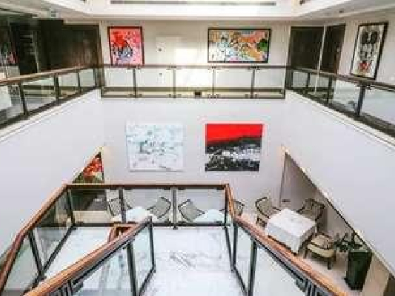 Sconci Art Gallery