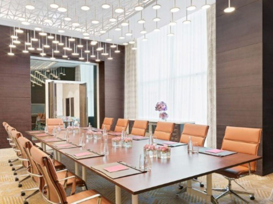Alexandria Meeting Room
