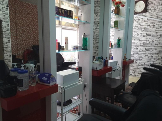 Adeel Farooq Gents Salon