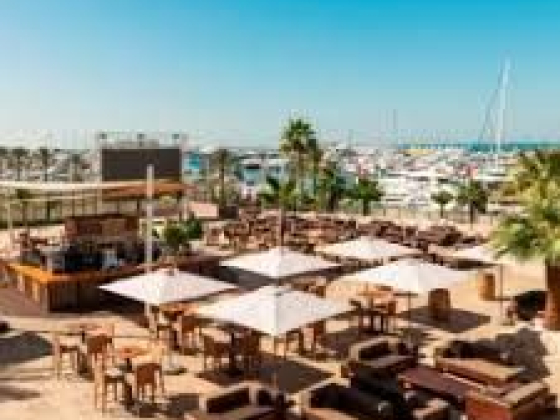 Barasti Beach