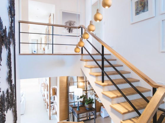 Seven Line Real Estate Broker