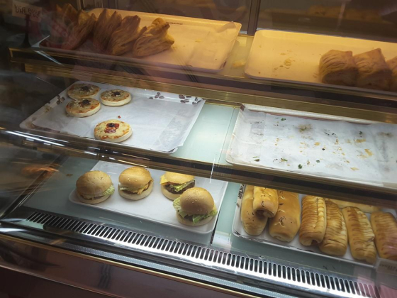 Tony"s Confectionery