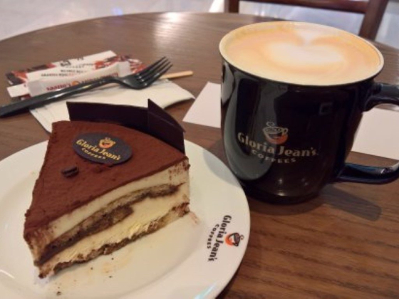 Gloria Jeans Coffee - The Dubai Mall
