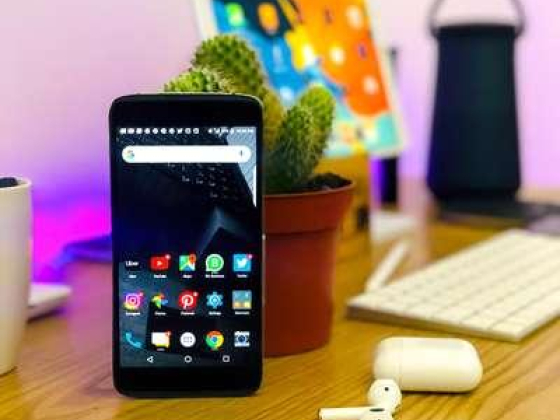 Spiky Top Mobile Phones & Accessories Trading