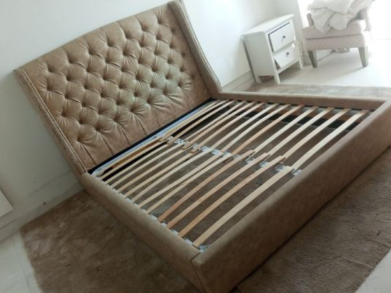 White Oak Used Furniture Trading