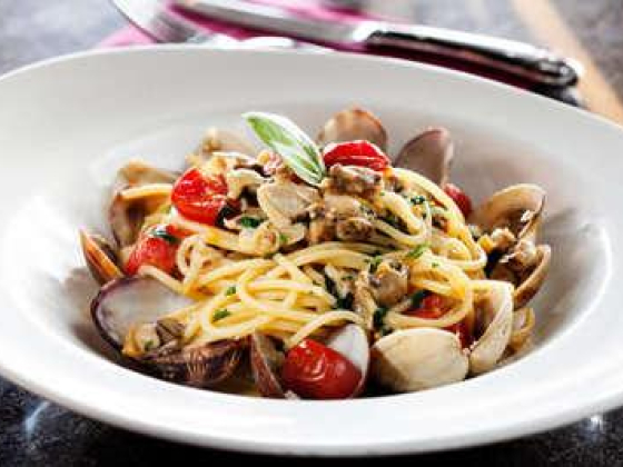 Konooz Al Bahar Seafood Restaurant
