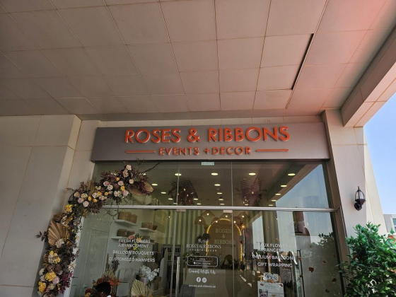 Roses And Ribbons Flowers Trading