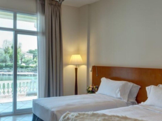 Rolla Suites Hotel