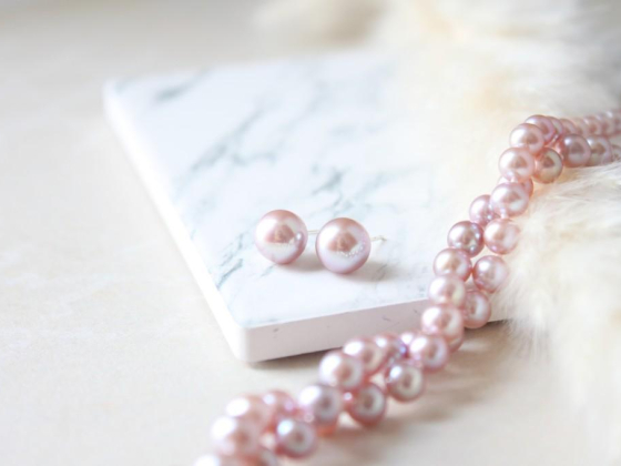 White Crystal Jeweles