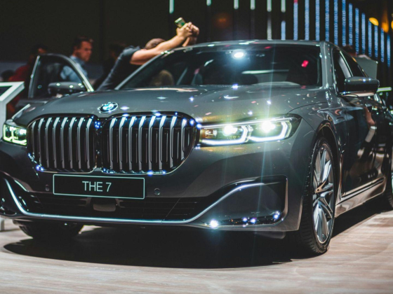 Tj Limousine