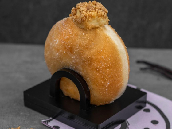 Here O Donuts And Coffee