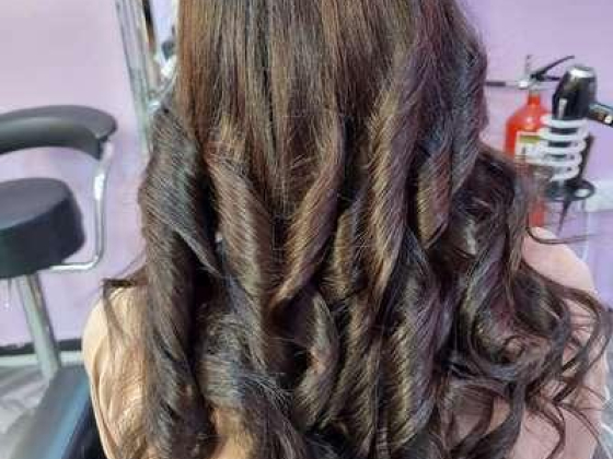 Streaks Beauty Salon