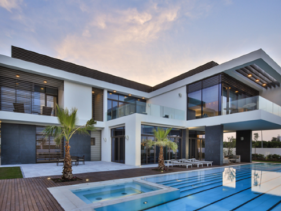 Four Apple Real Estate Brokers
