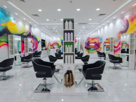 Color Iconic Ladies Salon