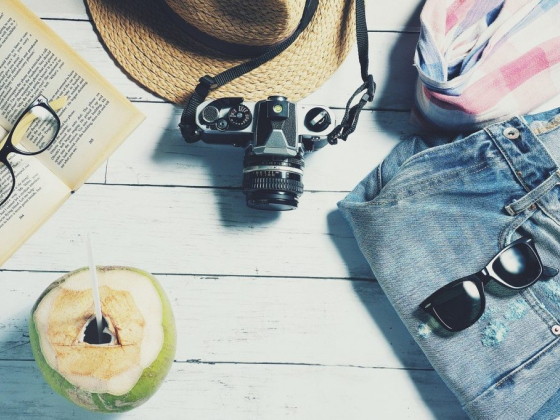Six Ways to Avoid Boredom While Traveling